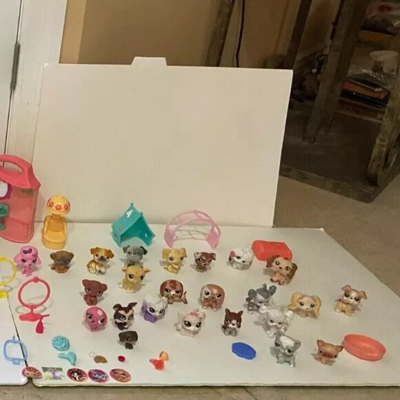 Littlest Pet Shop LPS HUGE LOT of Dogs, Cats & ACCESSORIES ✿PETS✿Carrying Case + - Picture 5 of 11